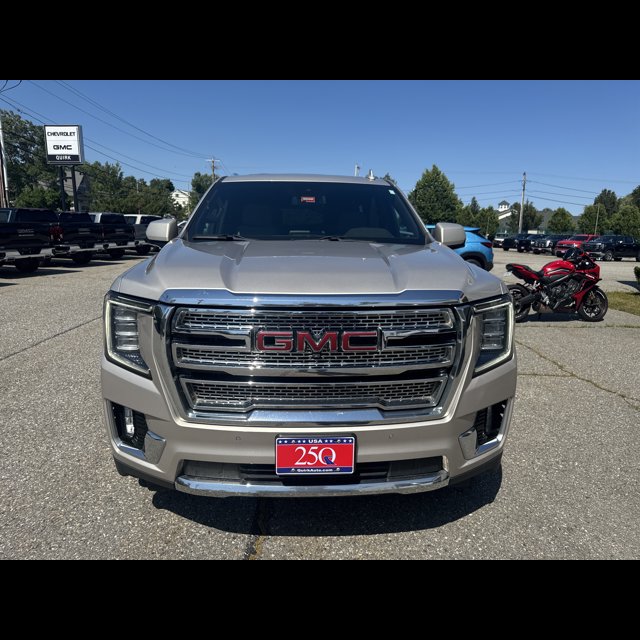 2023 GMC Yukon SLT thumbnail 2