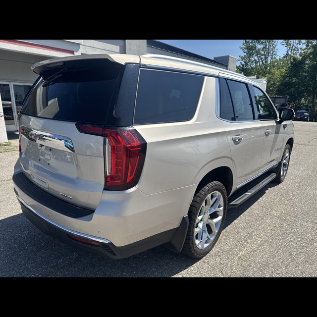 2023 GMC Yukon SLT thumbnail 5