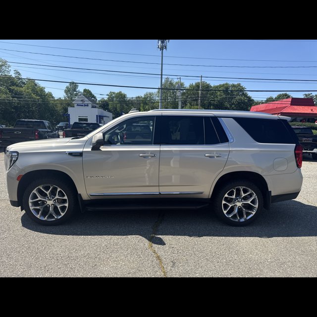2023 GMC Yukon SLT thumbnail 8