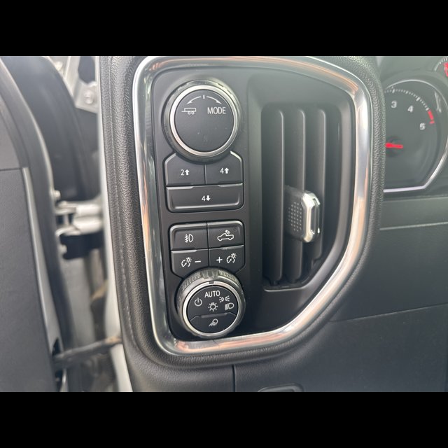 2020 Chevrolet Silverado 2500HD LT thumbnail 18