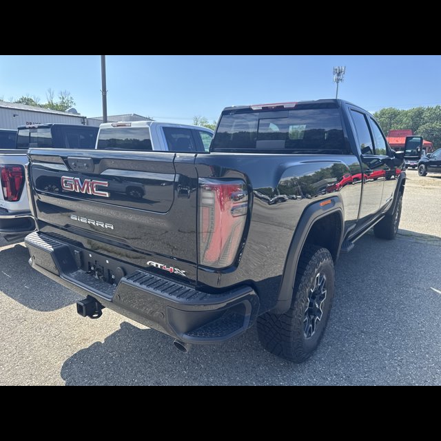 2026 GMC Sierra 2500HD AT4X thumbnail 3