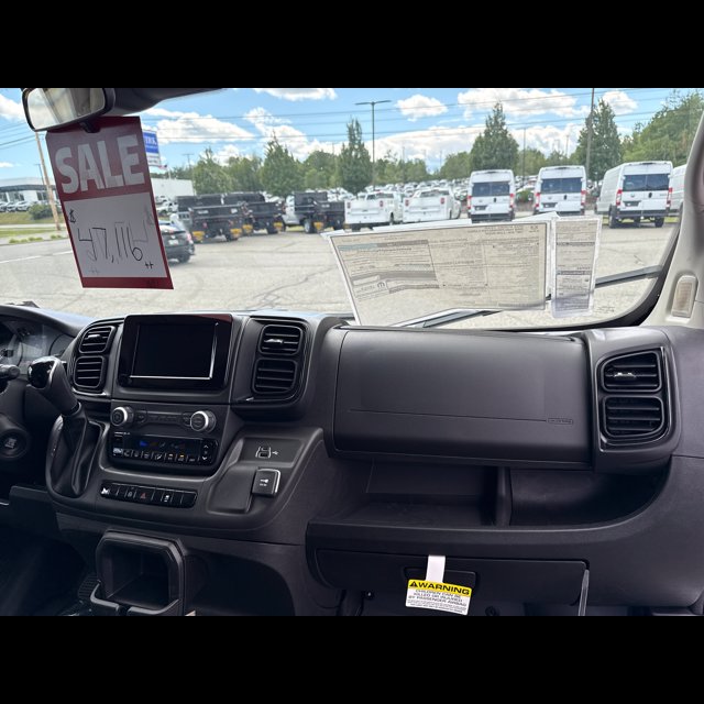 2025 Ram ProMaster Cargo Van Tradesman thumbnail 15