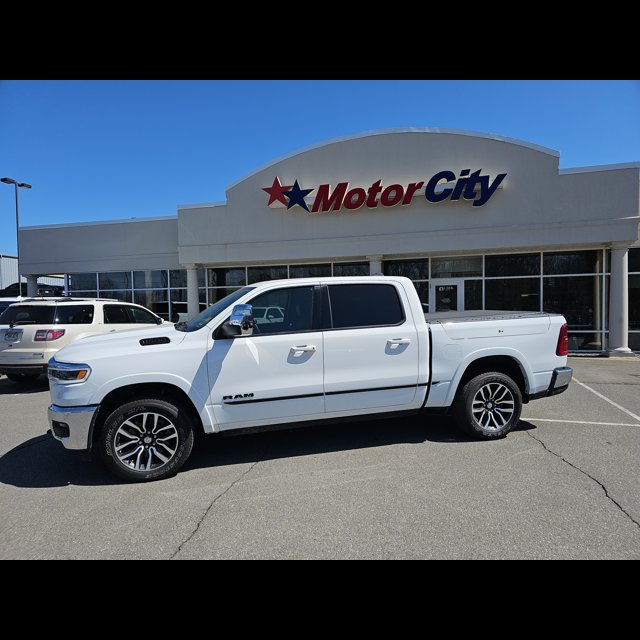 2025 Ram 1500 Limited thumbnail 2