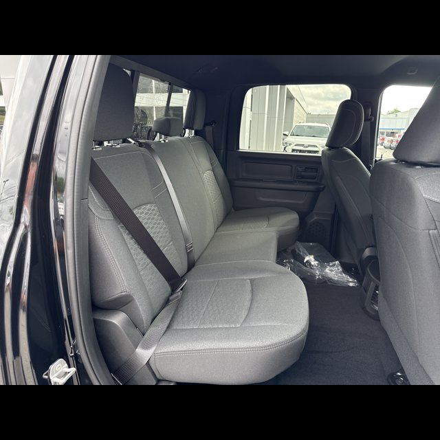 2026 Ram 2500 Tradesman thumbnail 16