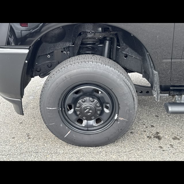 2026 Ram 2500 Tradesman thumbnail 2