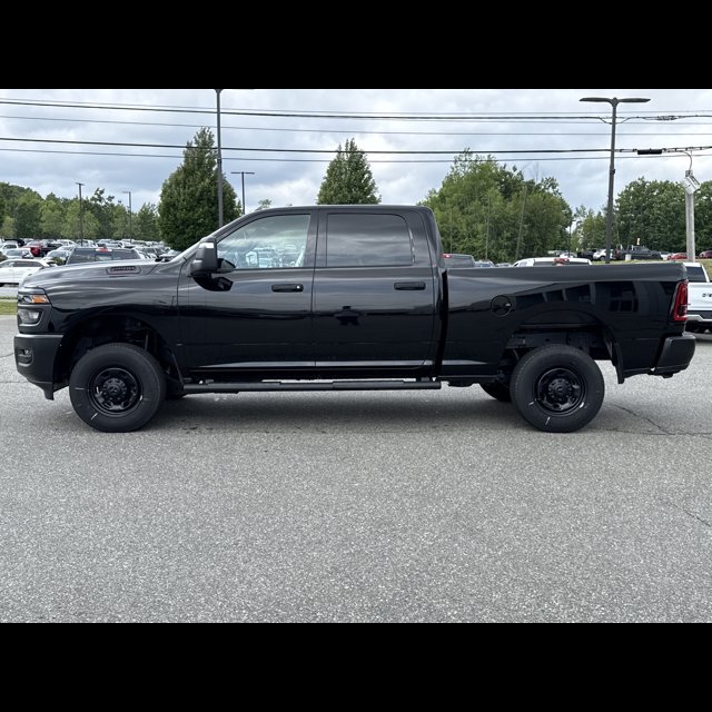 2026 Ram 2500 Tradesman thumbnail 3