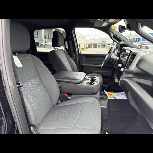 2026 Ram 2500 Tradesman thumbnail 17