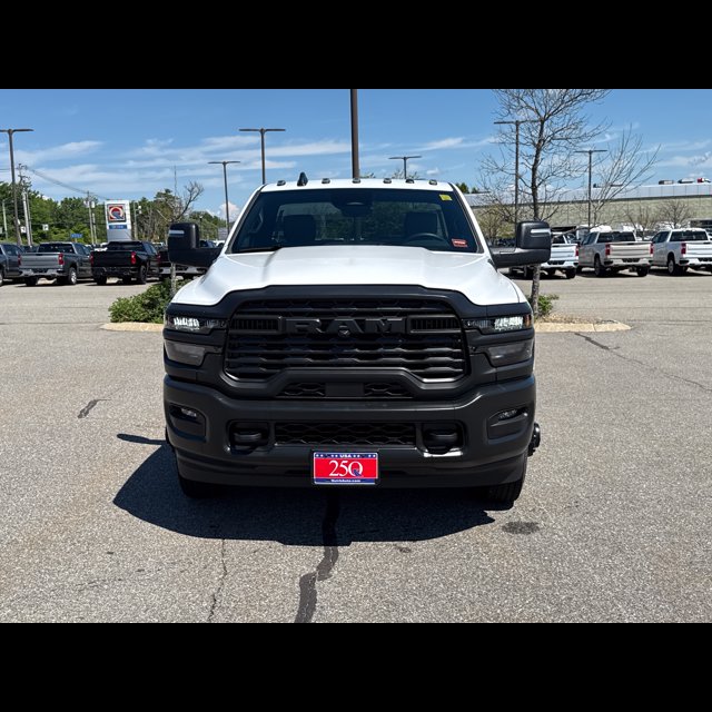 2026 Ram 3500 Chassis Cab Tradesman thumbnail 9