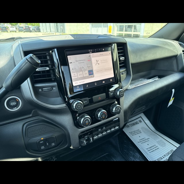 2026 Ram 3500 Chassis Cab Tradesman thumbnail 12
