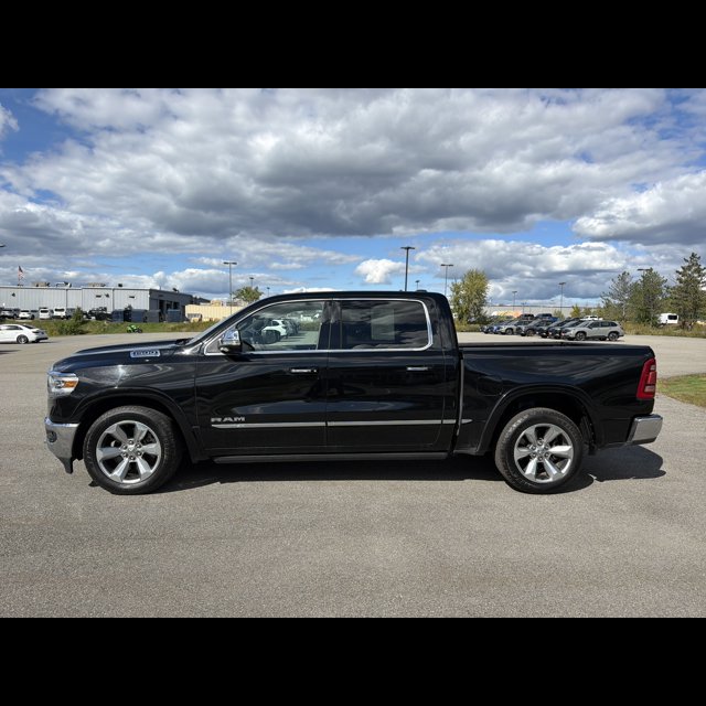 2022 Ram 1500 Limited thumbnail 2
