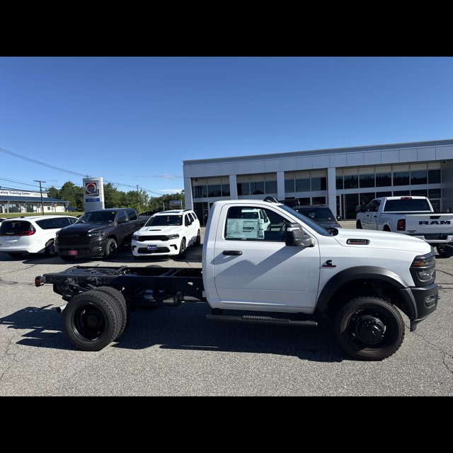 2026 Ram 5500 Chassis Cab Tradesman thumbnail 6