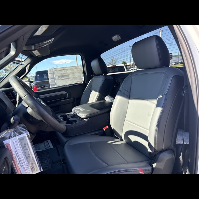 2026 Ram 5500 Chassis Cab Tradesman thumbnail 9