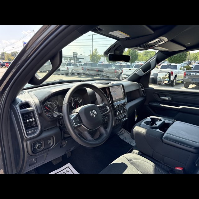 2026 Ram 1500 Tradesman thumbnail 11