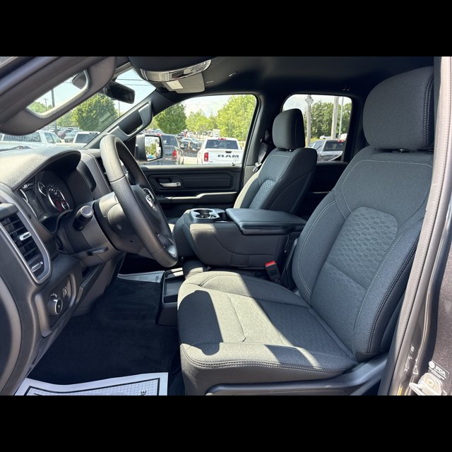 2026 Ram 1500 Tradesman thumbnail 12