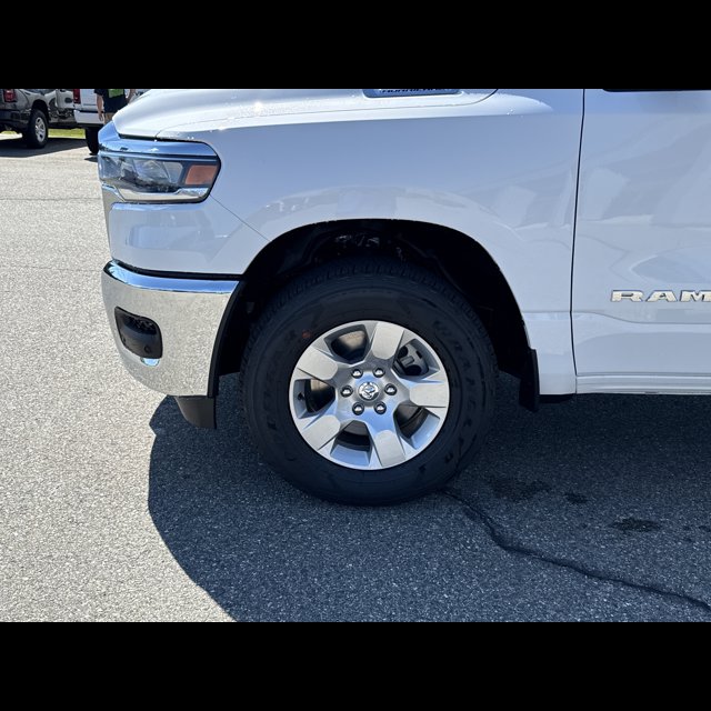 2026 Ram 1500 Tradesman thumbnail 2