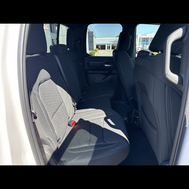 2026 Ram 1500 Tradesman thumbnail 15