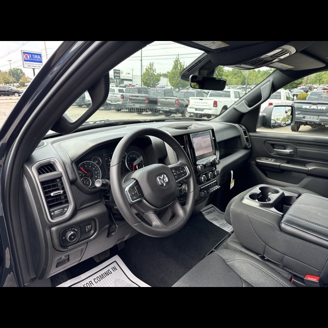 2026 Ram 1500 Tradesman thumbnail 11