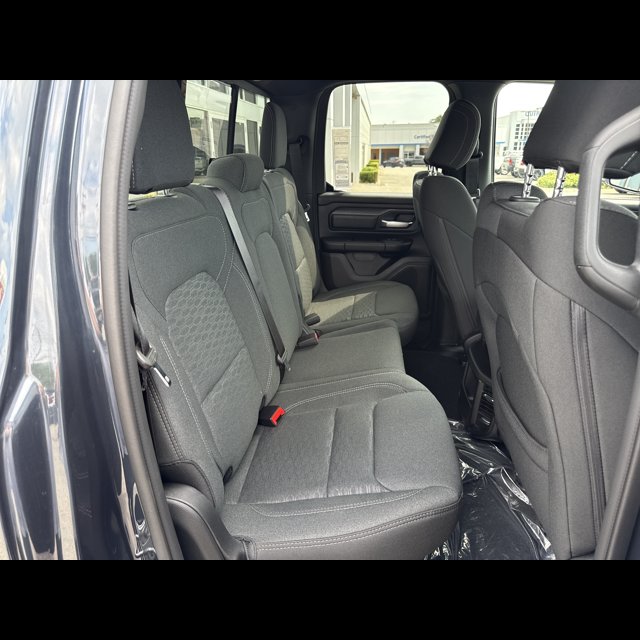 2026 Ram 1500 Tradesman thumbnail 15