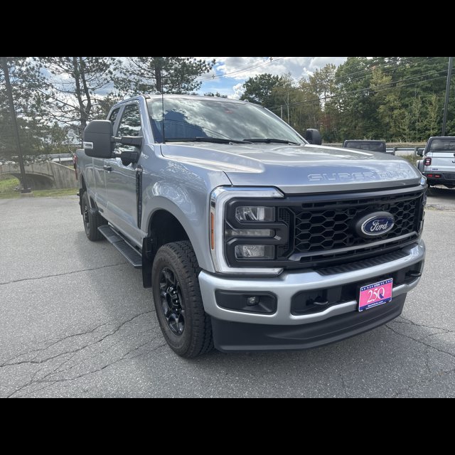 2024 Ford Super Duty F-350 SRW XL thumbnail 7