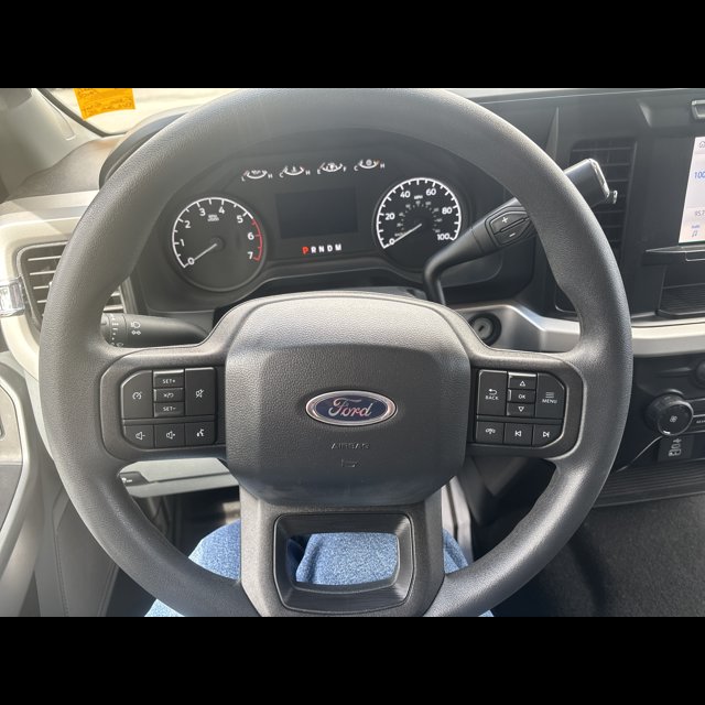 2024 Ford Super Duty F-350 SRW XL thumbnail 15